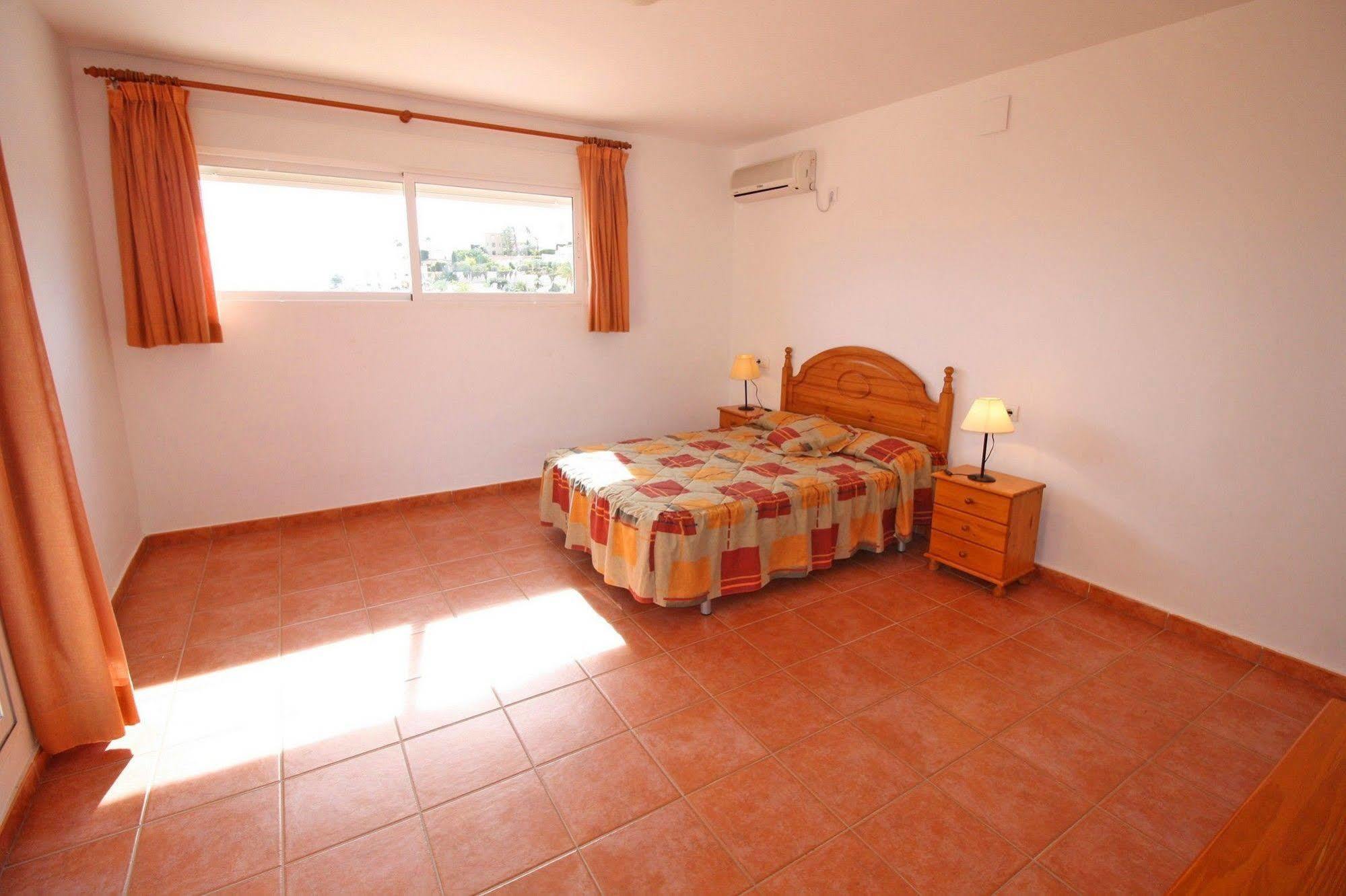 Bungalows Canuta Baja Calp Exterior foto